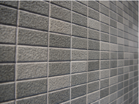 既存タイルを剥がさないから色ムラが発生しない